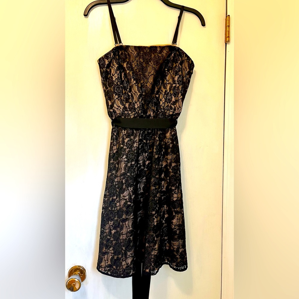 Ann Taylor Loft Black Lace Beige Sleeveless Strapless Party Dress Size 2 petite